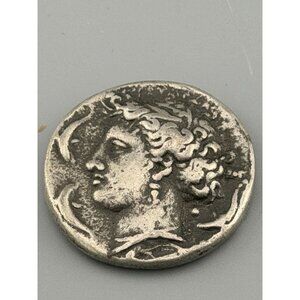 Roman Style Quadriga Chariot Medallion Replica Decorative Metal 1.25”